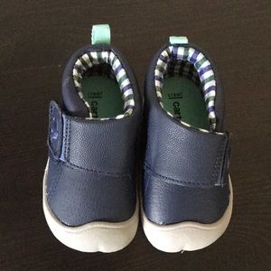 Carter’s Stage 1 baby shoes navy blue